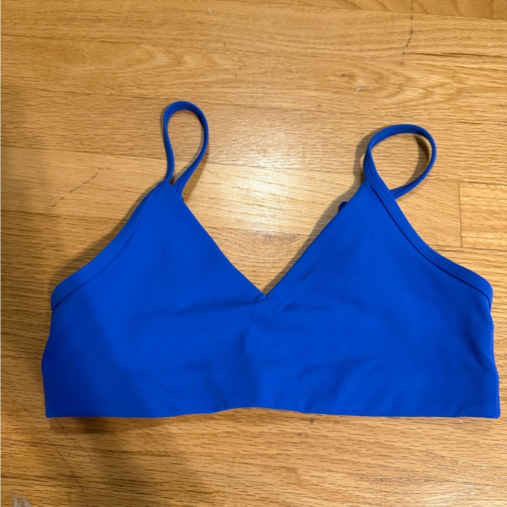 aritzia sports bra